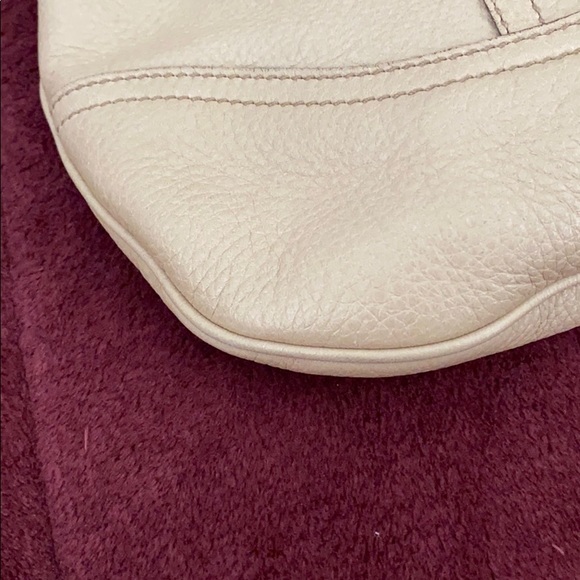 Authentic Prada leather bag - Picture 4 of 8